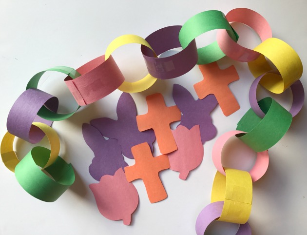 easy paper chain craft