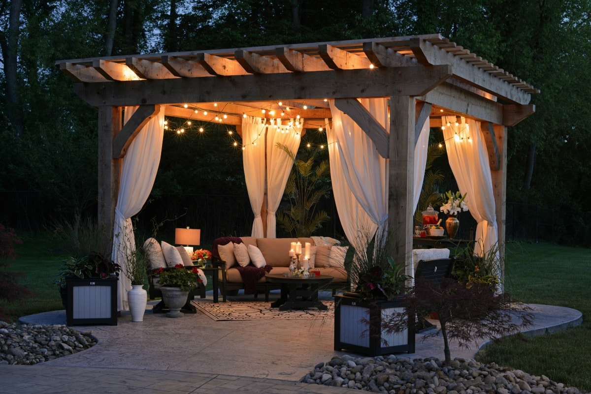 detached outdoor living spaces