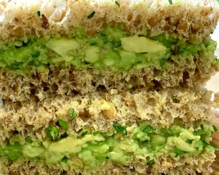 avocado in sandwiches